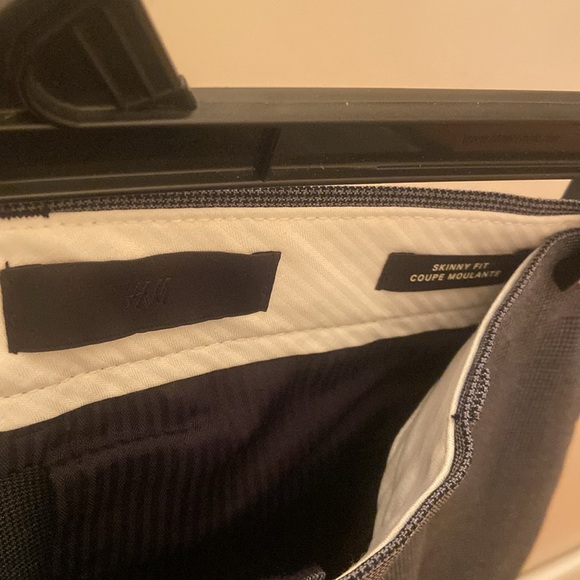 Men dress pants - Picture 3 of 4